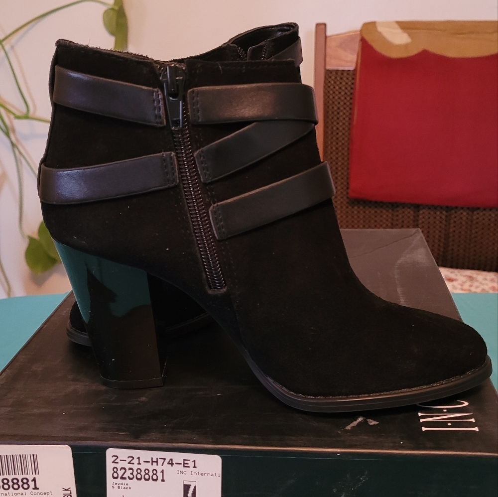 International Concepts Black suede bootie - Picture 3 of 6